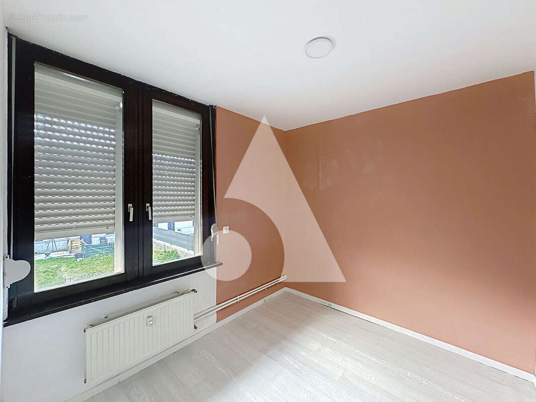 Appartement à CRESPIN