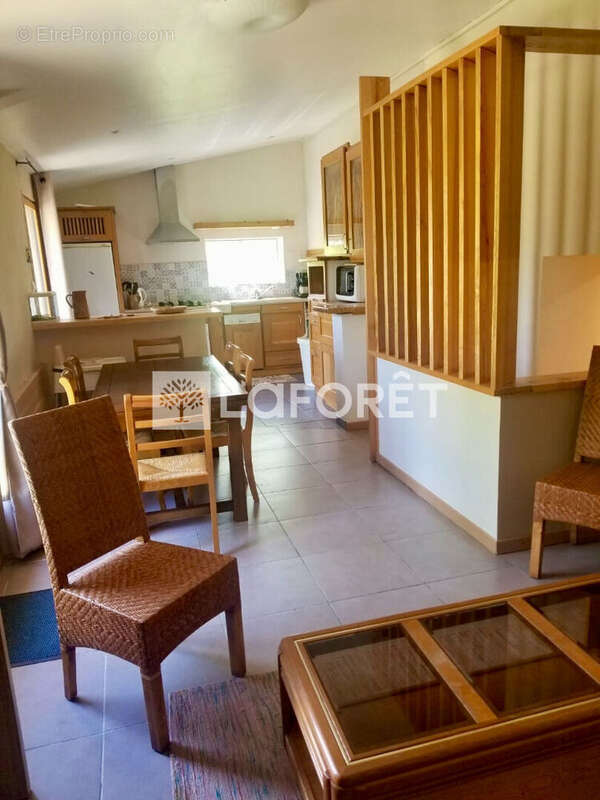 Maison à SAUVETERRE-DE-ROUERGUE