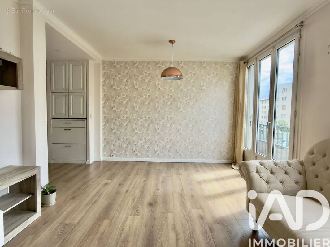 Photo 1 - Appartement à MAISONS-ALFORT