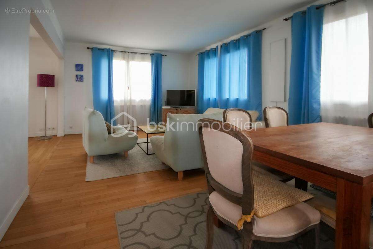 Maison à VAIRES-SUR-MARNE