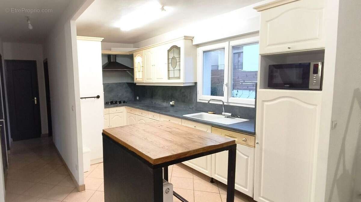 Maison à VIGNEUX-SUR-SEINE