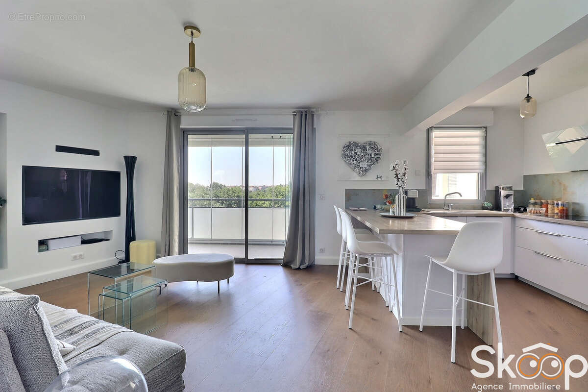 Appartement à CASTELNAU-LE-LEZ