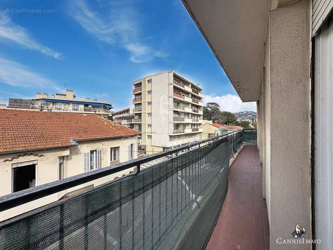 Appartement à LE CANNET