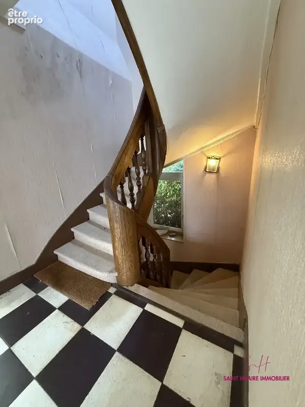 Maison 10 pièces 295 m² à vendre à Saint-Hilaire-Saint-Mesmin (45160) - photo 5