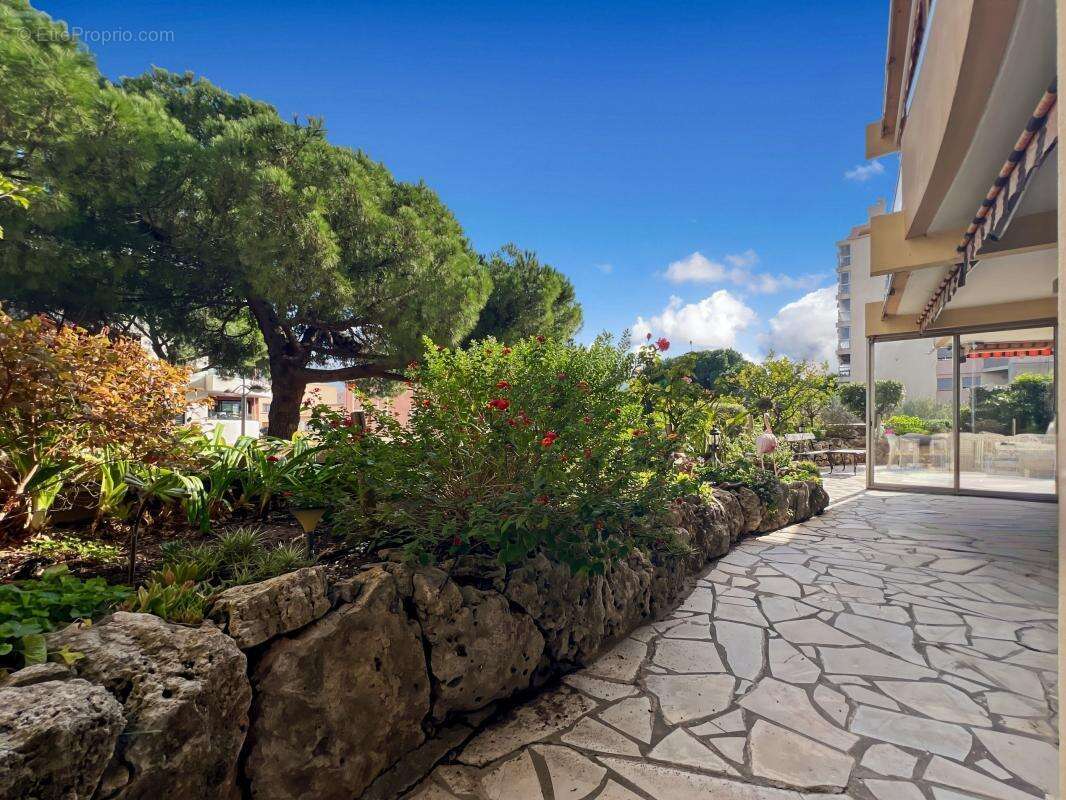 Appartement à FREJUS