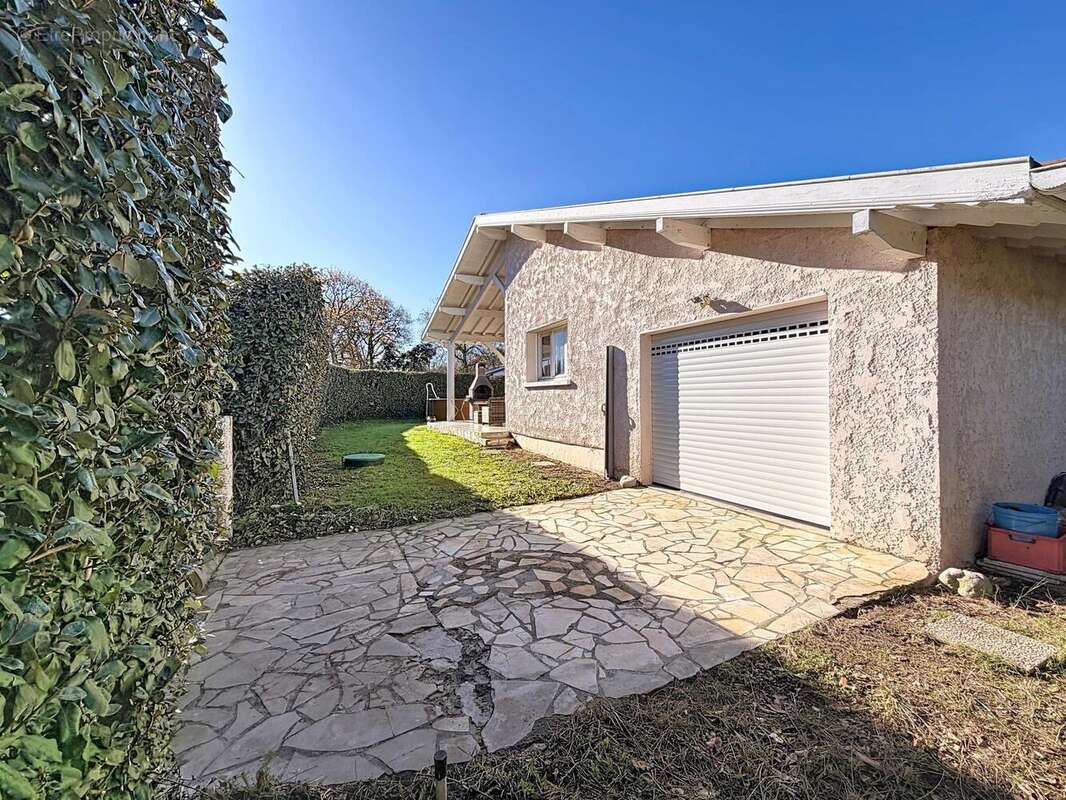 Photo 2 - Maison à TOSSE