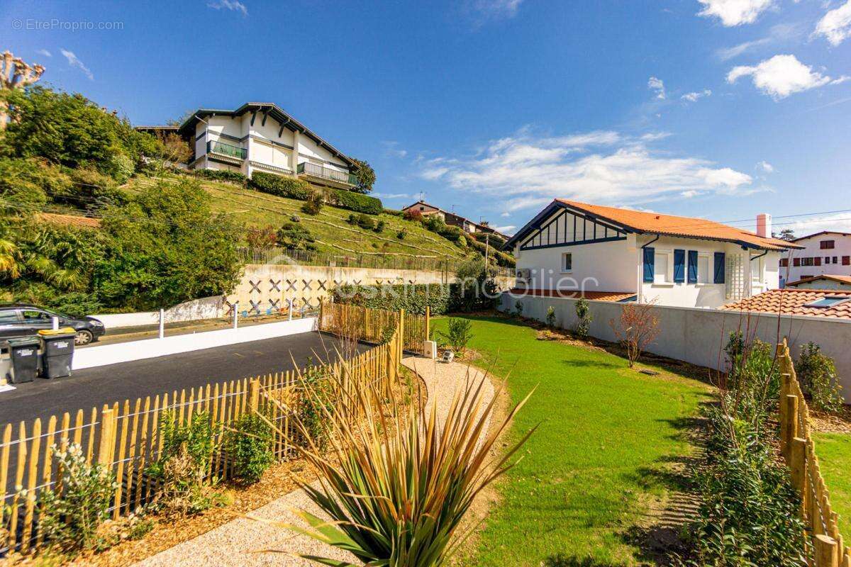 Saint Jean de Luz - Appartement T4 avec jardin - photo 6