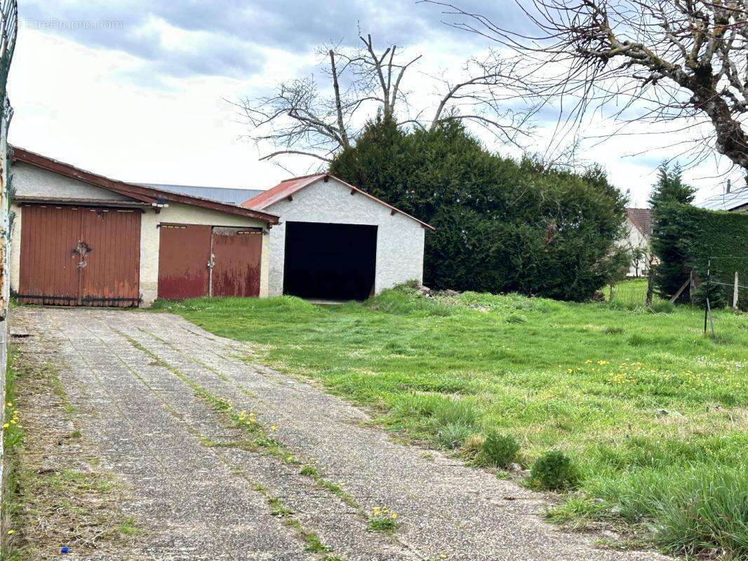Maison à BIARS-SUR-CERE
