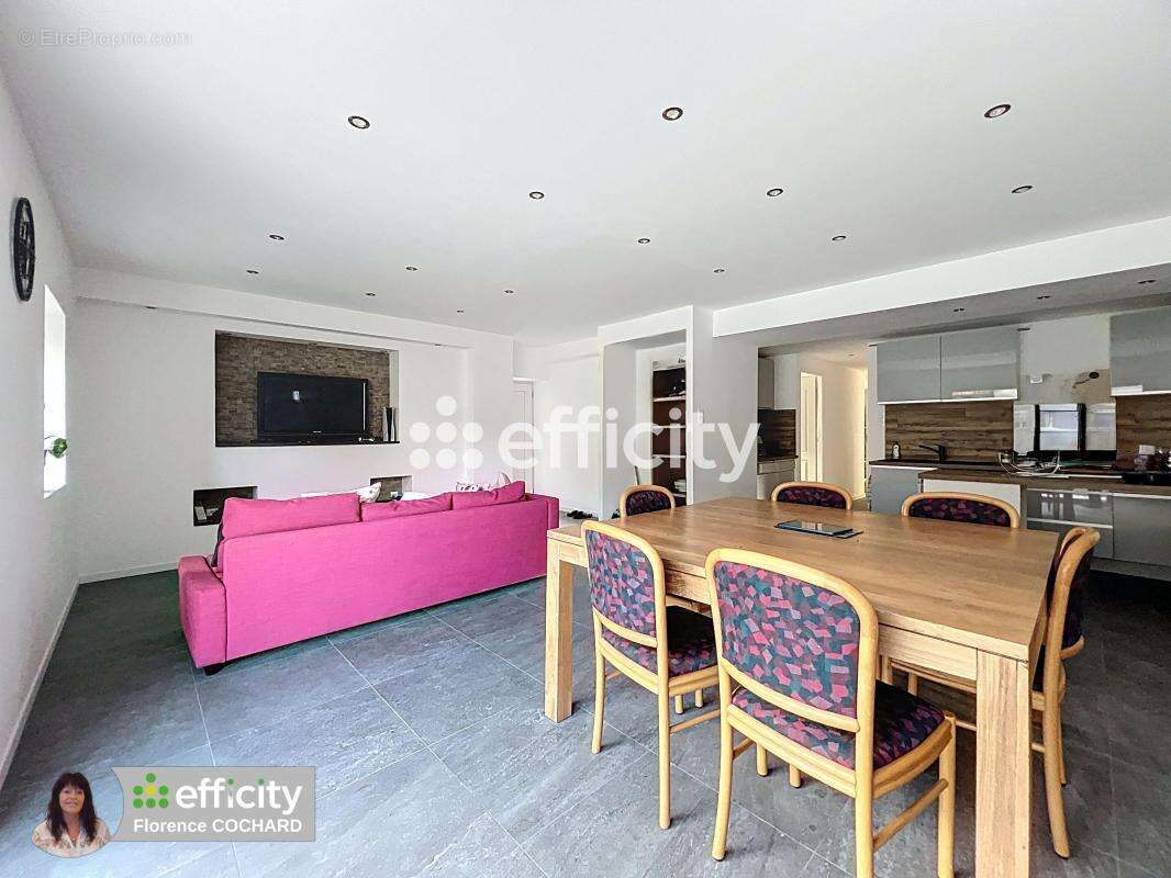 Appartement à VOUGY