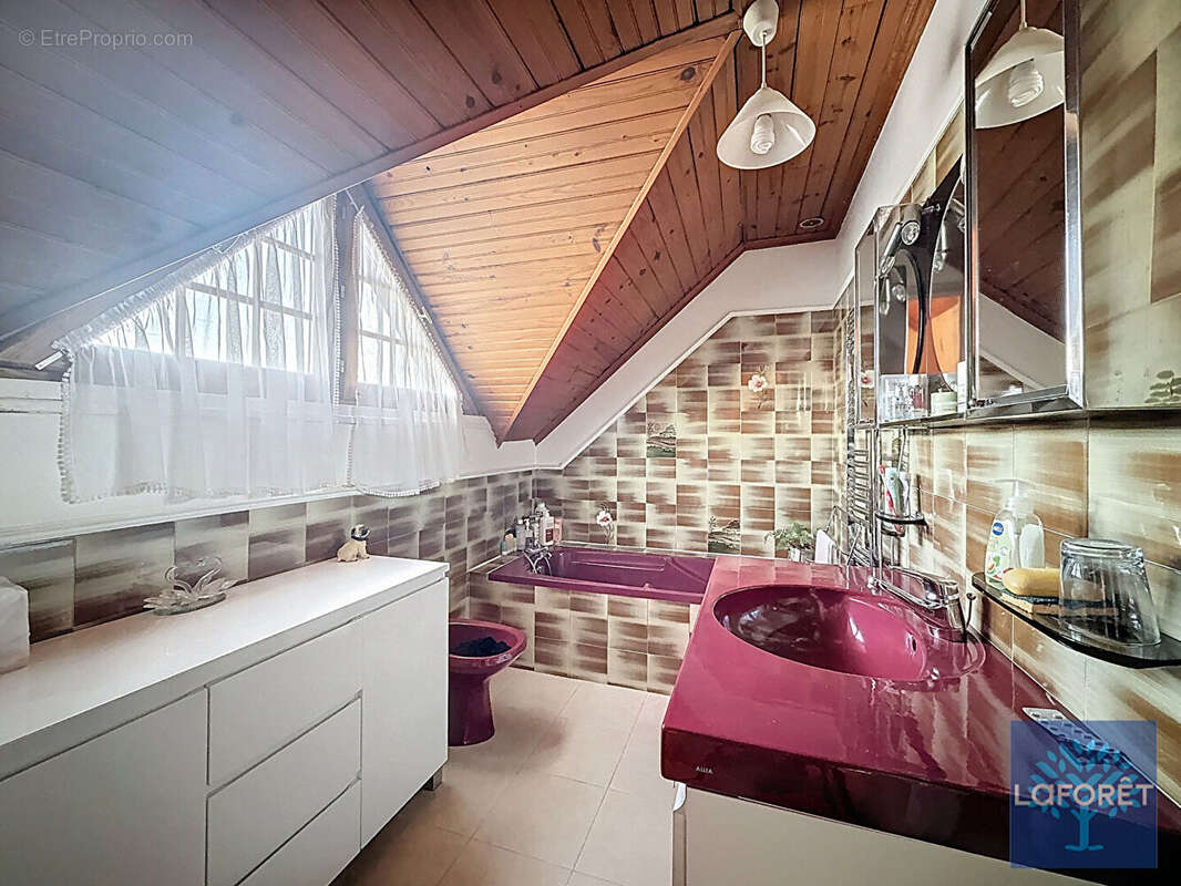 Maison à VIGNEUX-SUR-SEINE