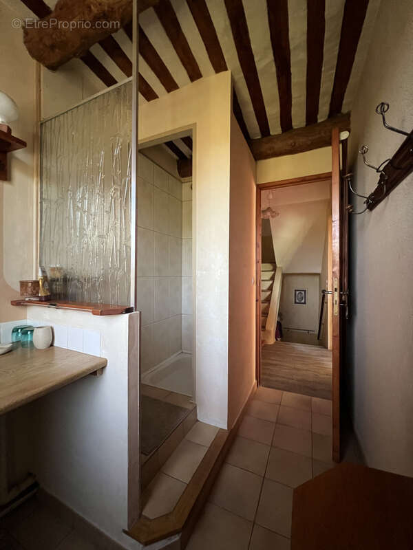 Maison à VENASQUE