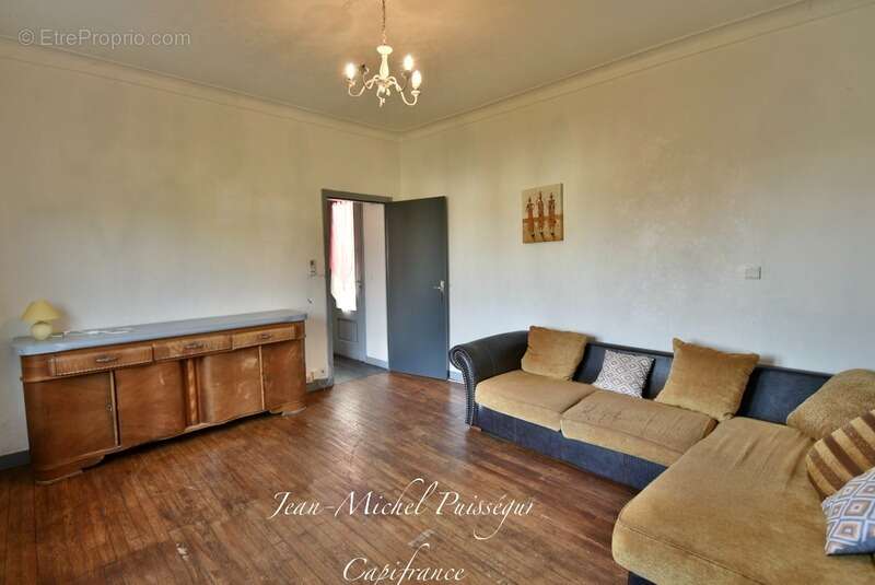 Immeuble à Vendre SAINT GAUDENS (31), 3 Appartements avec 3 Garages et Jardin - photo 9