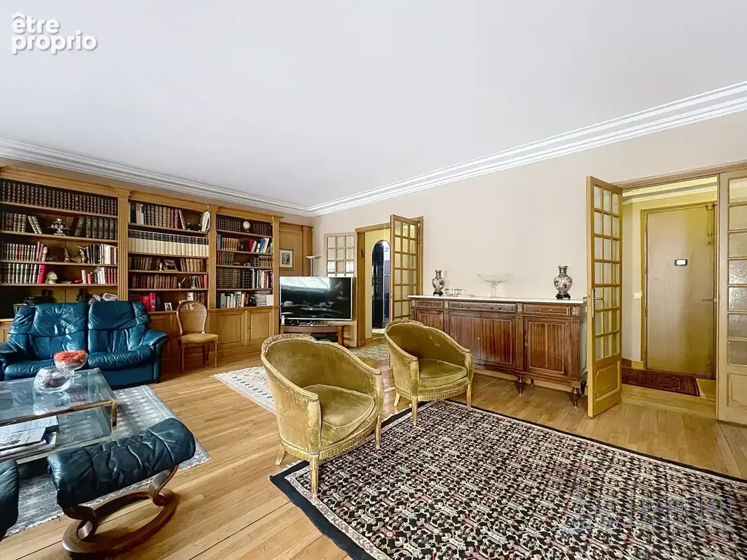 Appartement 4 pièces 111 m² à vendre à Paris-15e (75015) - photo 5