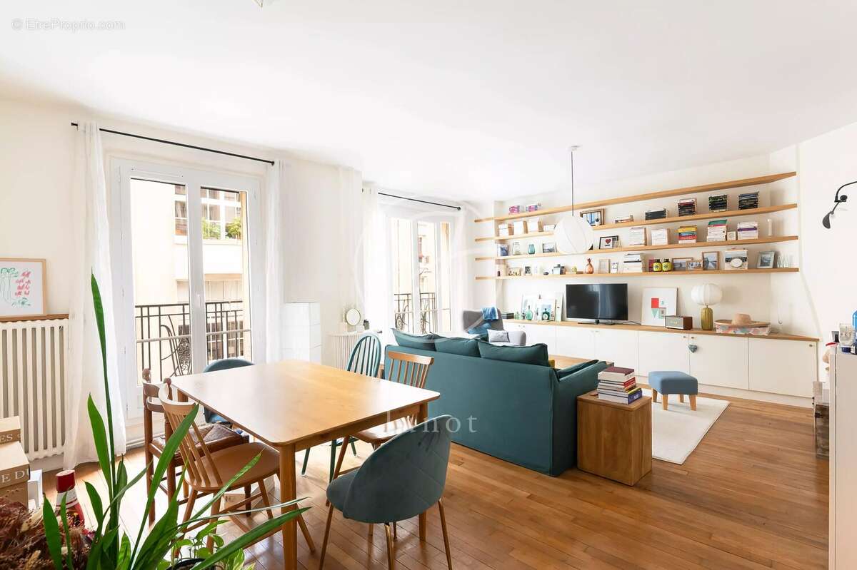 Appartement à PARIS-18E