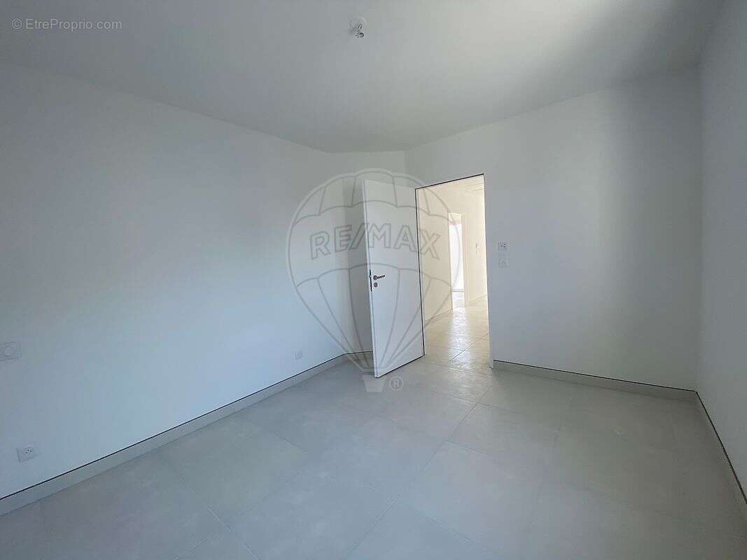 Maison à VAUX-SUR-MER