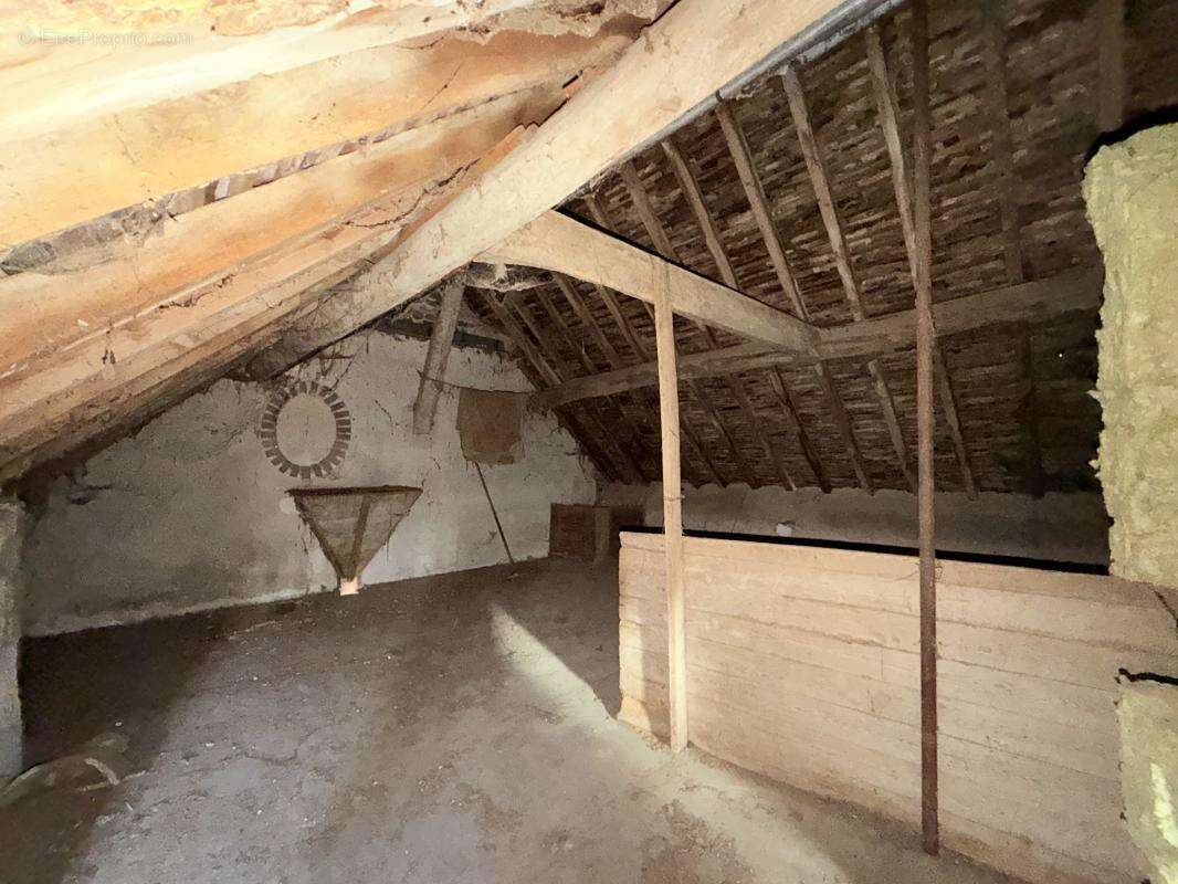 Maison à SAINT-LAURENT-LA-GATINE