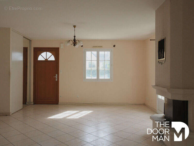 Maison à LA TURBALLE