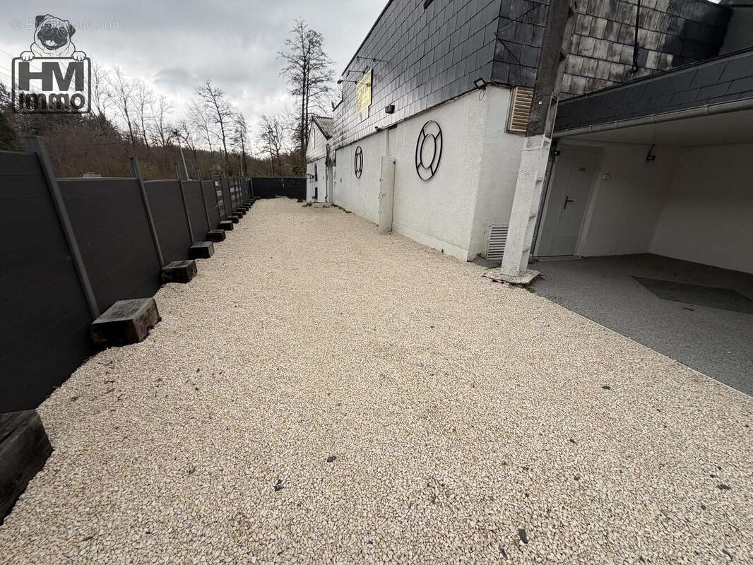 n°2 - Commerce à LUBERSAC