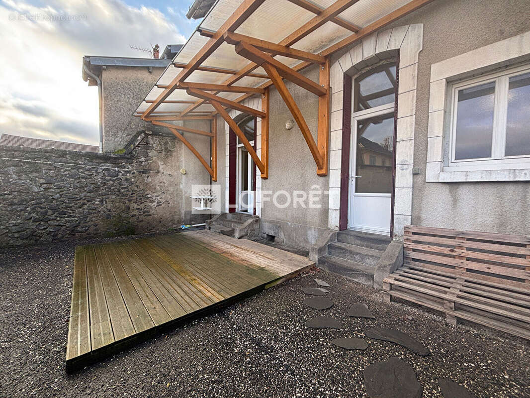 Appartement T3 bis + Grande Terrasse - photo 2