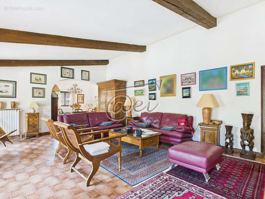 Maison à SAINT-JULIEN