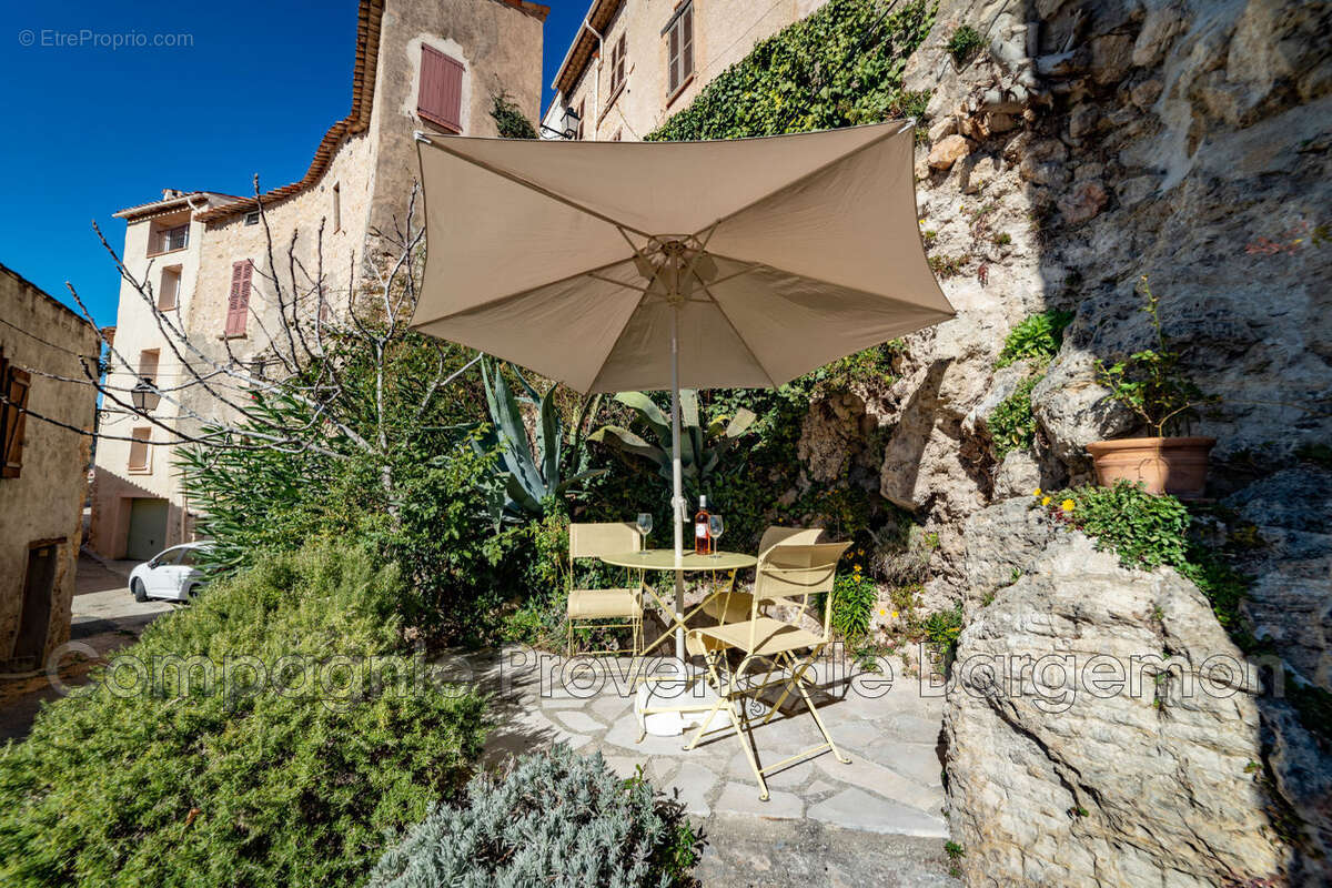 Maison à BARGEMON