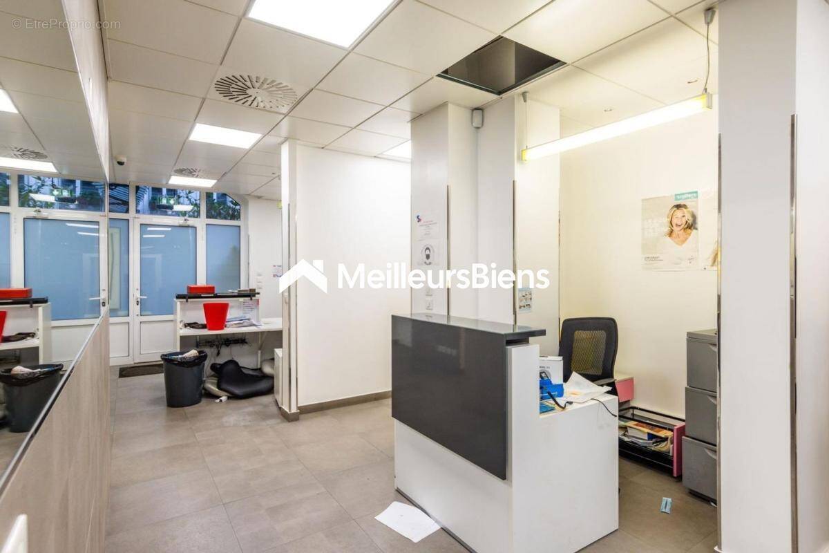 Commerce à PARIS-10E