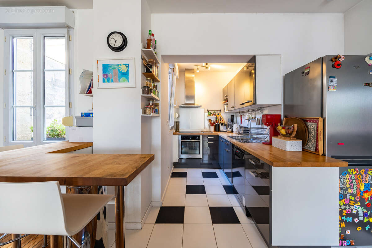 Appartement à BORDEAUX