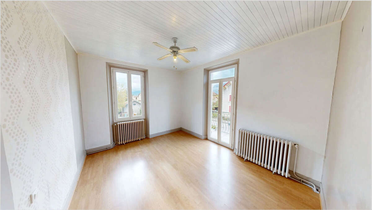 Maison à VILLARD-BONNOT