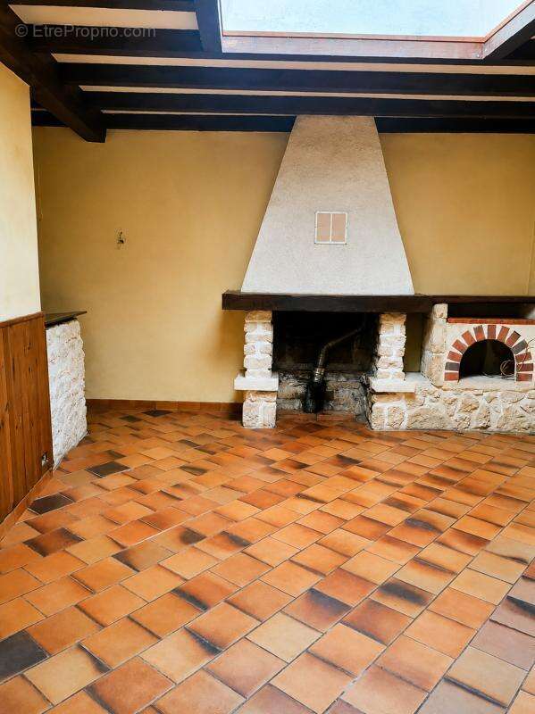 Maison 126 m² à Semussac  - photo 3