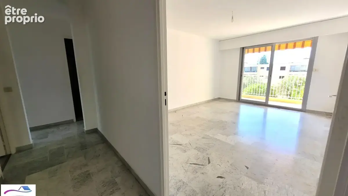 Appartement à MANDELIEU-LA-NAPOULE