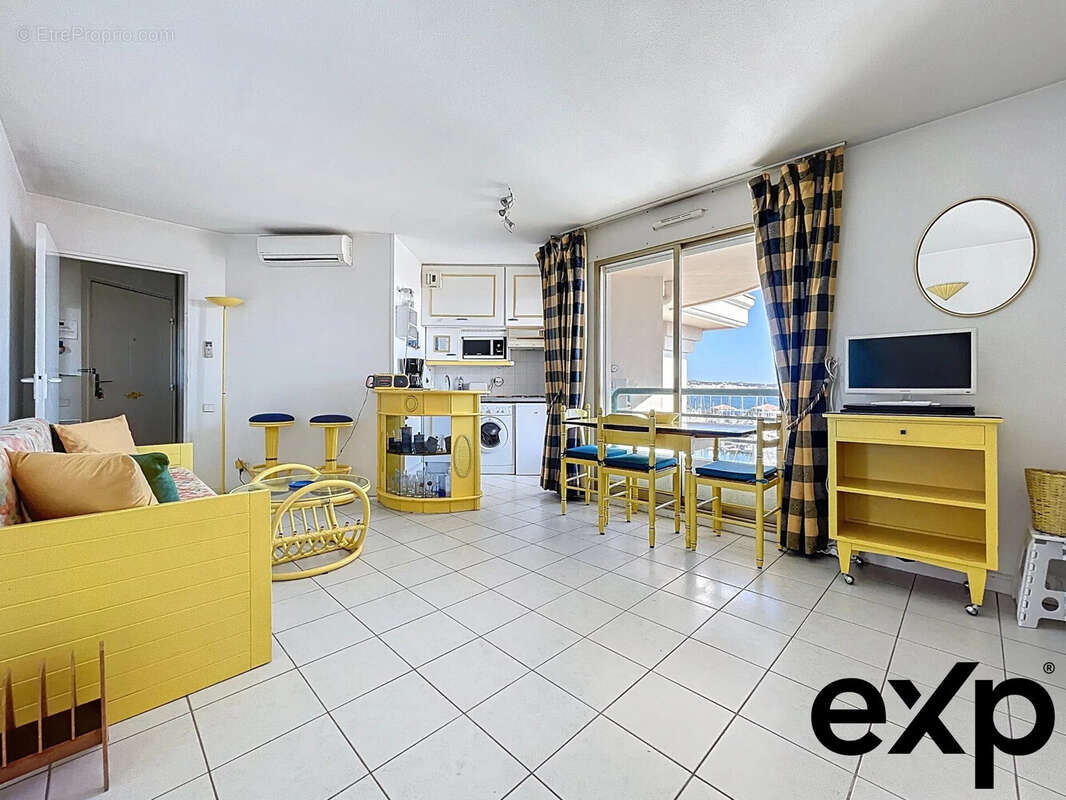 Appartement à FREJUS