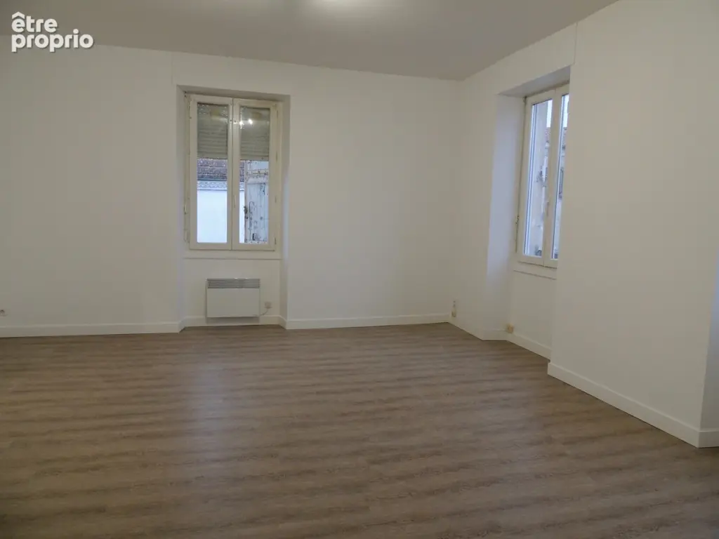 Sainte Livrade sur Lot, IMMEUBLE DE RAPPORT de 423 m2 habitables comprenant 7 lots d'habitation Rentabilité très bonne de 12,10  - photo 10
