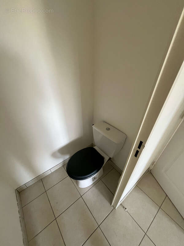 Appartement T4 traversant de 87 m2 avec terrasse, garage et parking   Manosque - photo 11