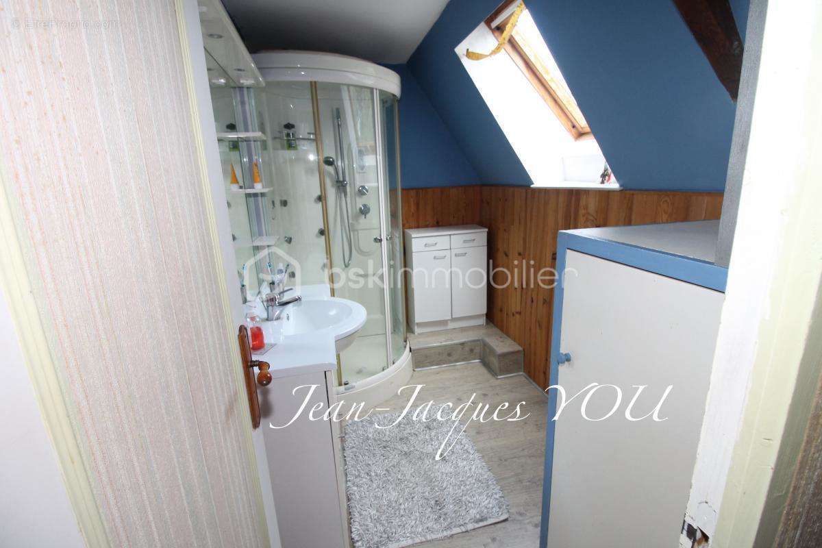 Maison à VILLEDIEU-LES-POELES