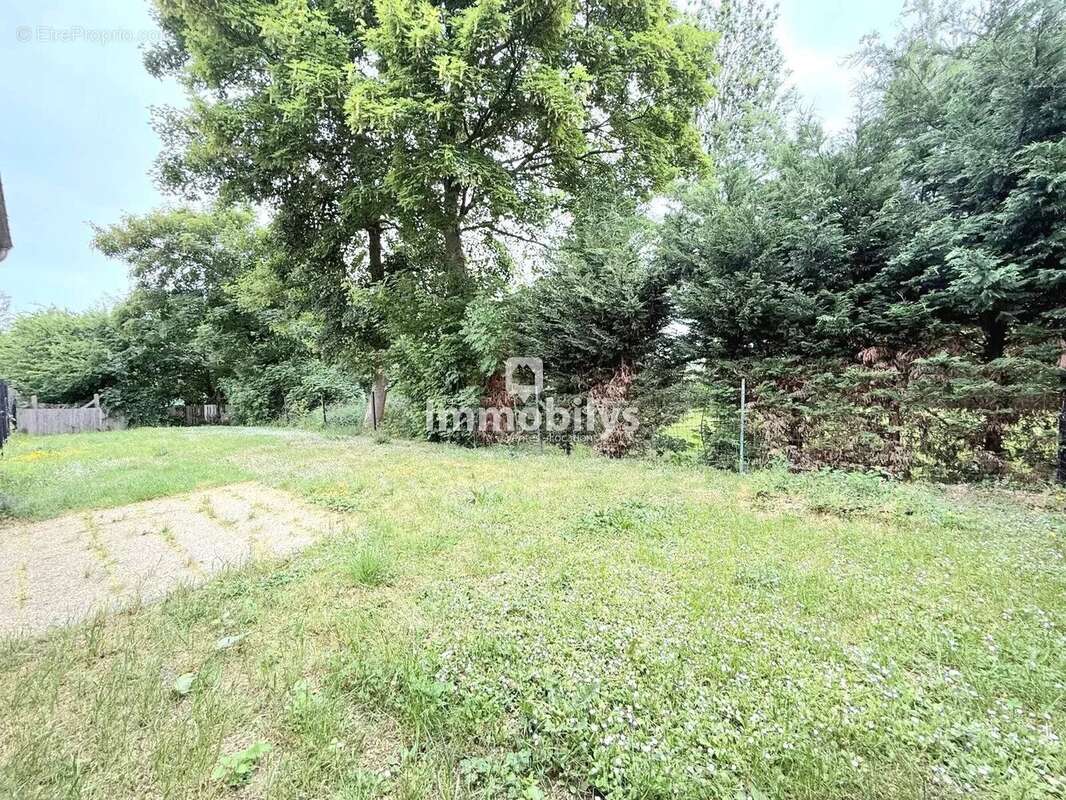 Maison à BEUVRY-LA-FORET