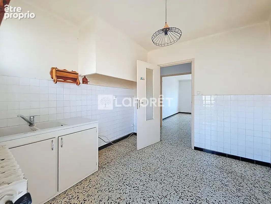 Appartement lumineux de 64 m2 avec Jardin privatif, garage, cave et balcon - photo 6