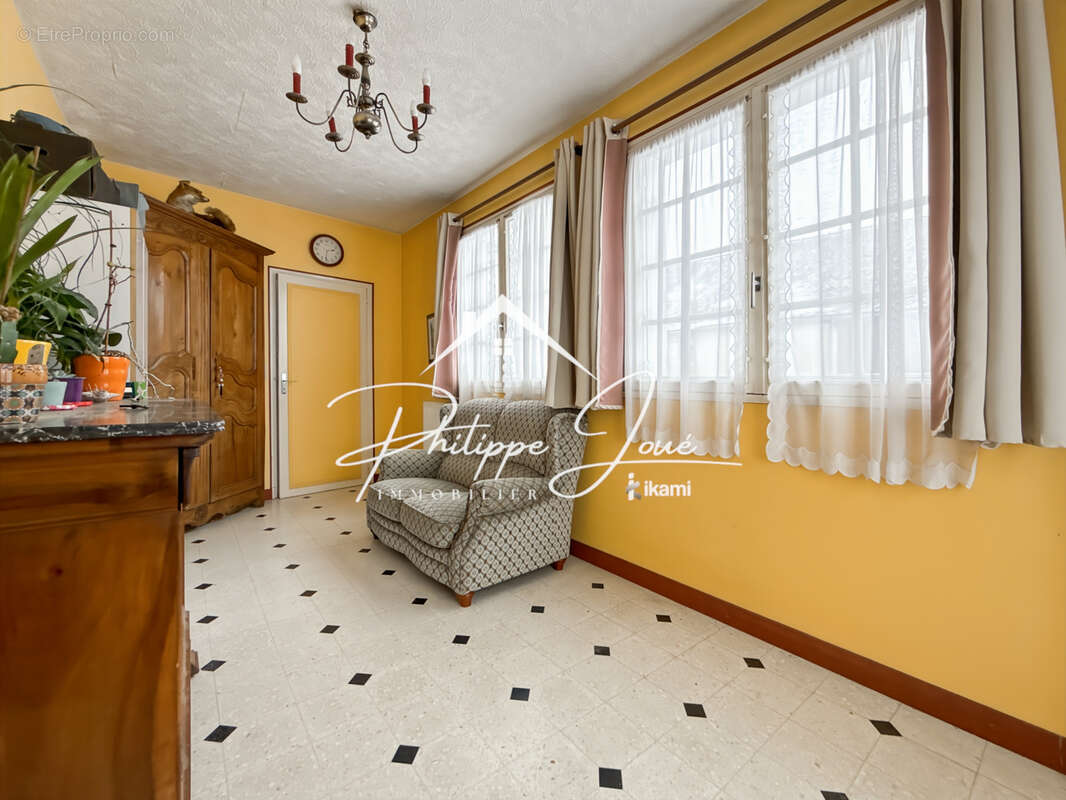 Maison à SAINT-MAURICE-AUX-RICHES-HOMMES