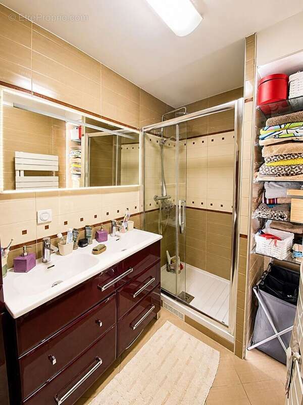Appartement à ROSNY-SOUS-BOIS