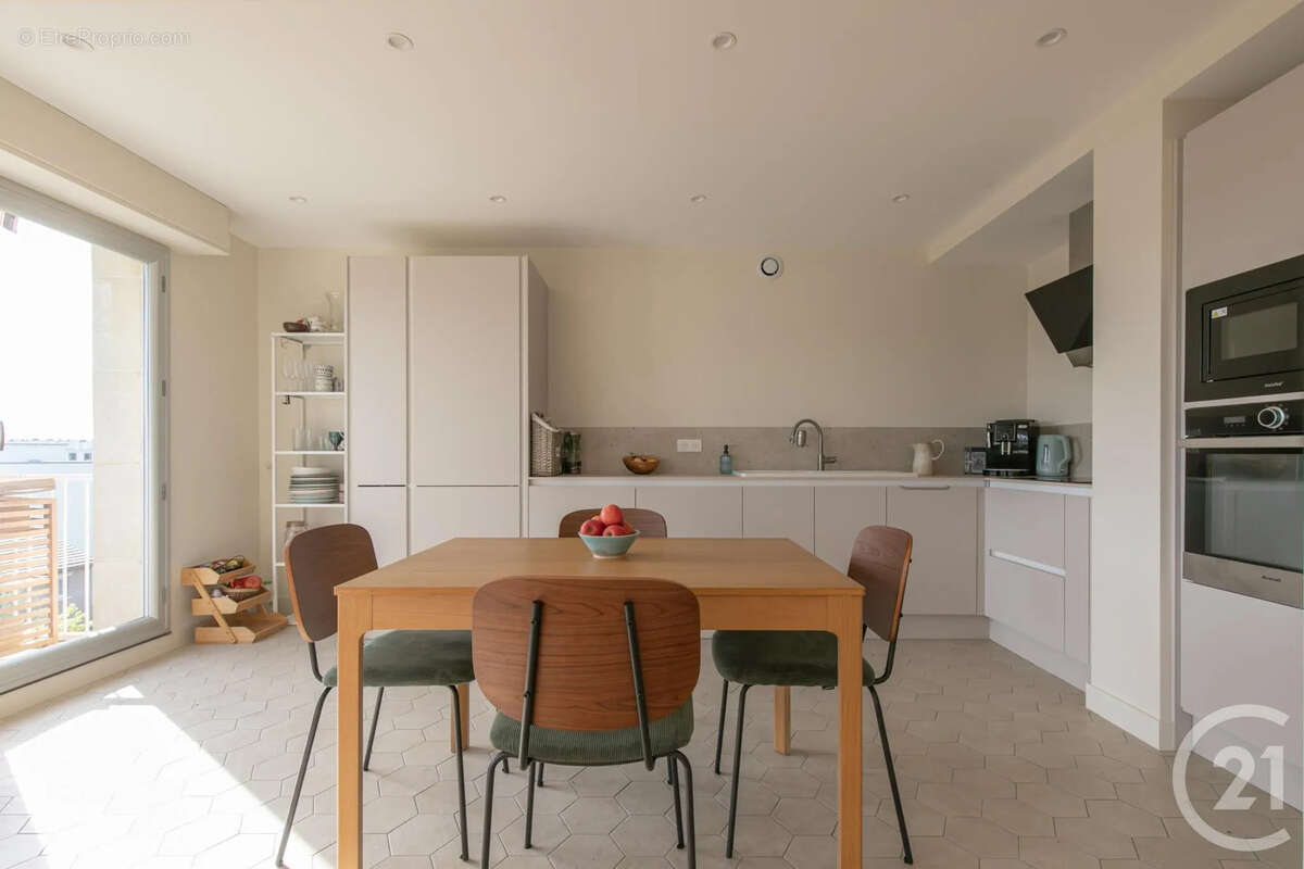Appartement à SAINT-MAUR-DES-FOSSES