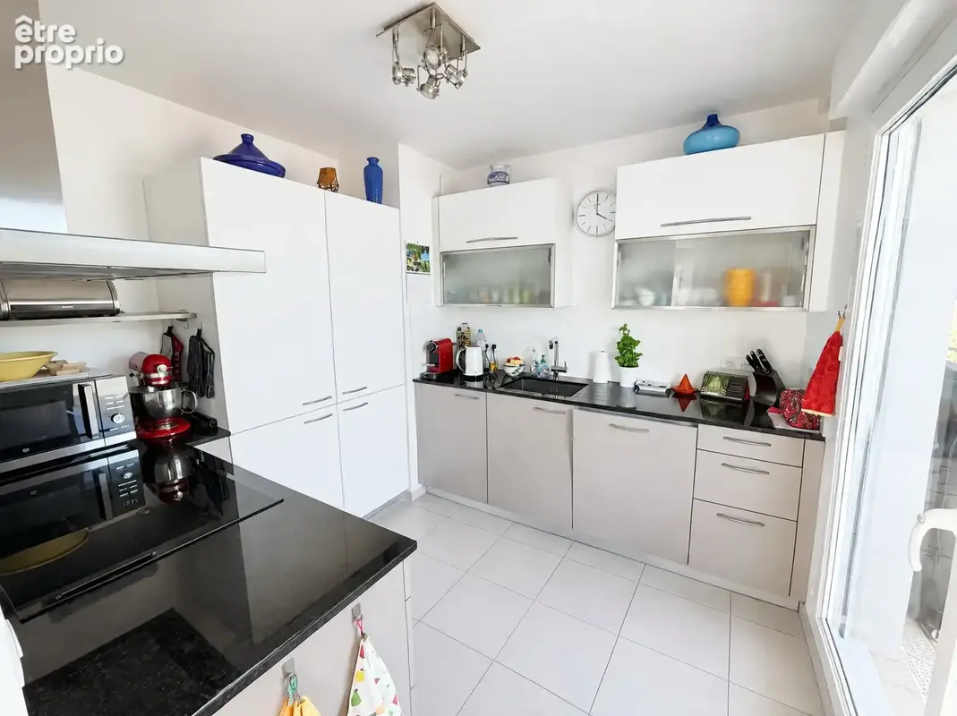 DERNIER ETAGE, 47m2 de terrasses, vue jusqu'à la mer ! - photo 5