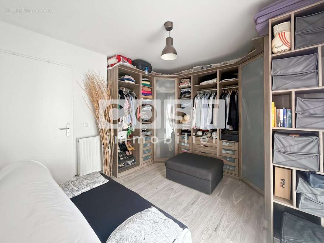 Appartement à GENNEVILLIERS