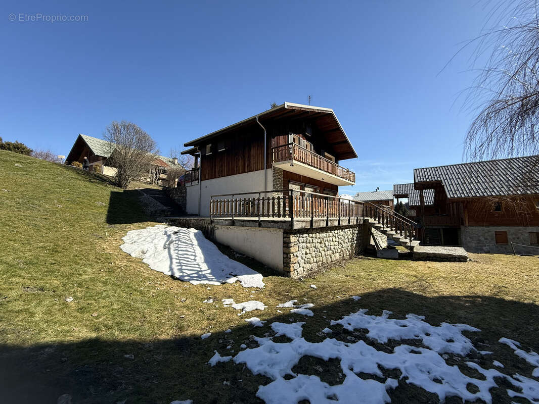 (73) LES BOTTIÈRES / Sublime propriété - Jolie vue - Double garage - 3 chambres - photo 25