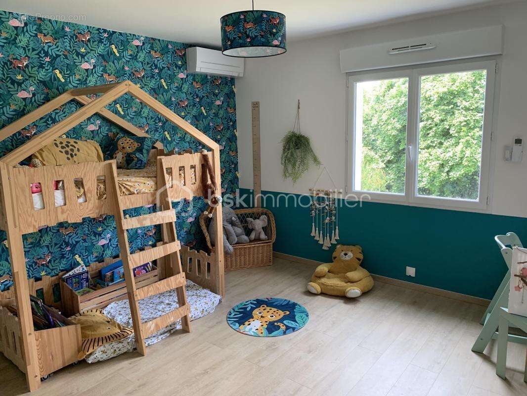 Maison à QUINCY-VOISINS