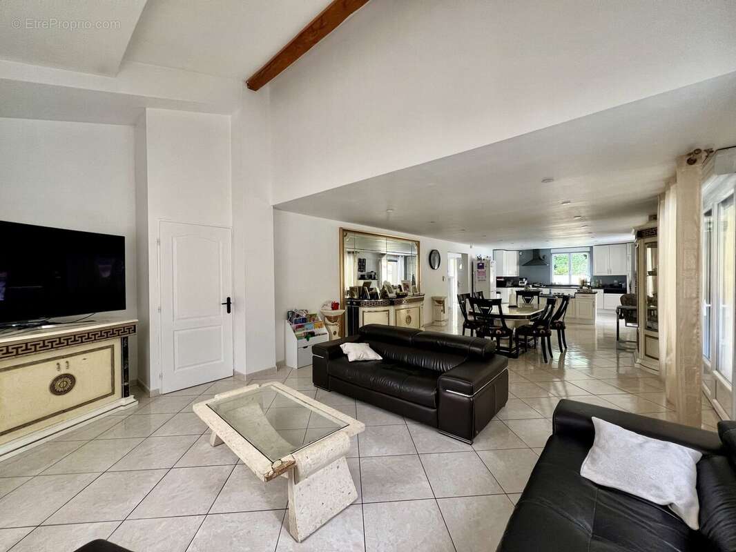 Maison à CHARVIEU-CHAVAGNEUX