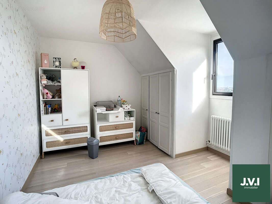 Maison à DEUIL-LA-BARRE