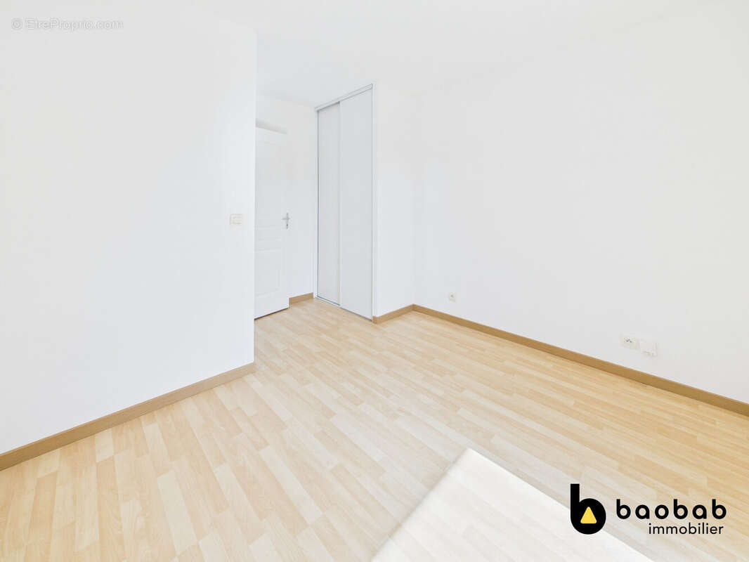 Appartement 48 m² à Chambery  - photo 8