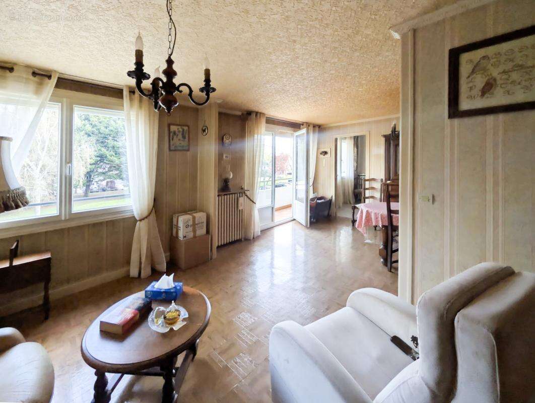Appartement à AULNAY-SOUS-BOIS