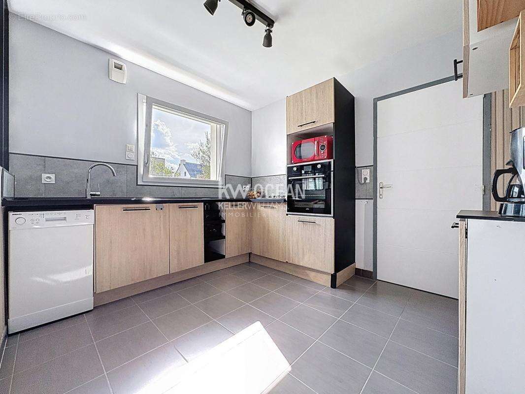 Maison à LE RELECQ-KERHUON