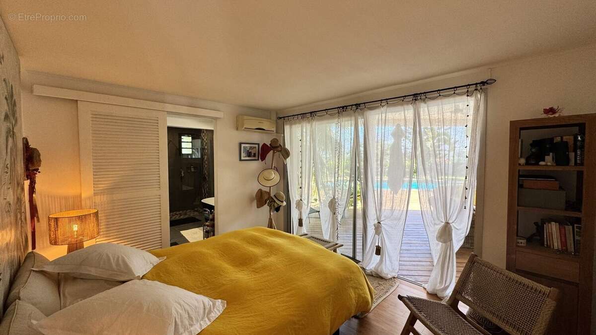 Maison à SAINT-PIERRE