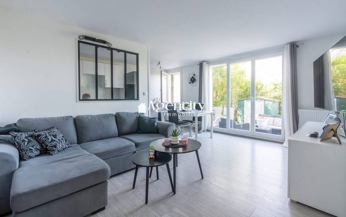 Appartement à TORCY